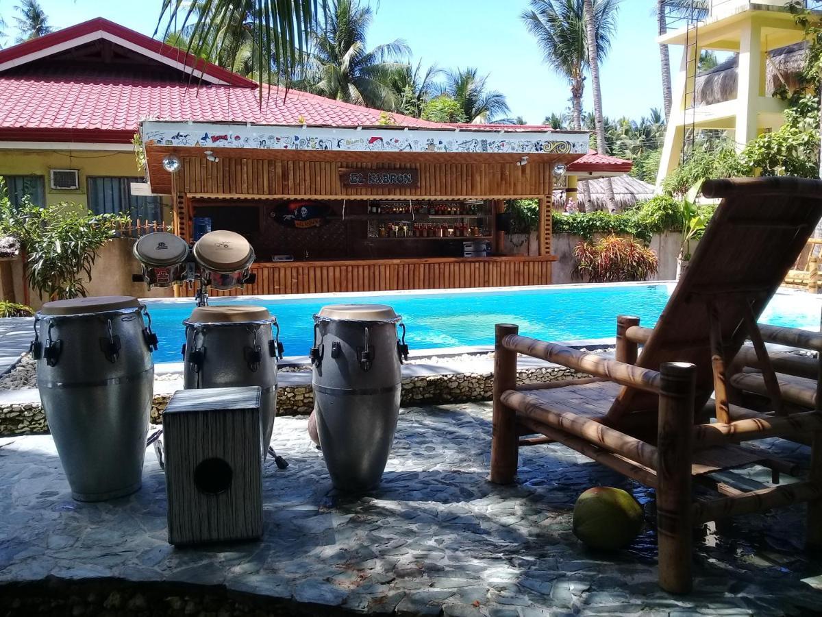 סאן ג'ואן Apo Diver Beach Resort מראה חיצוני תמונה