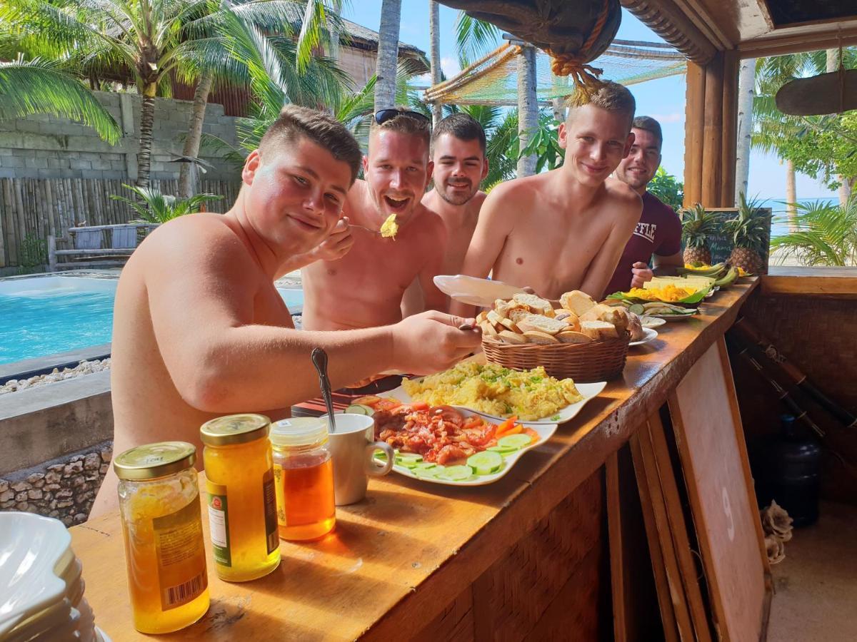 סאן ג'ואן Apo Diver Beach Resort מראה חיצוני תמונה