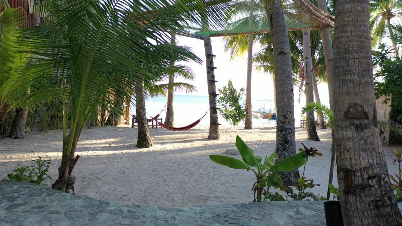 סאן ג'ואן Apo Diver Beach Resort מראה חיצוני תמונה
